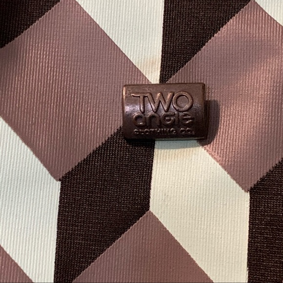 Two Angle zip up hoodie. Medium - Picture 4 of 6